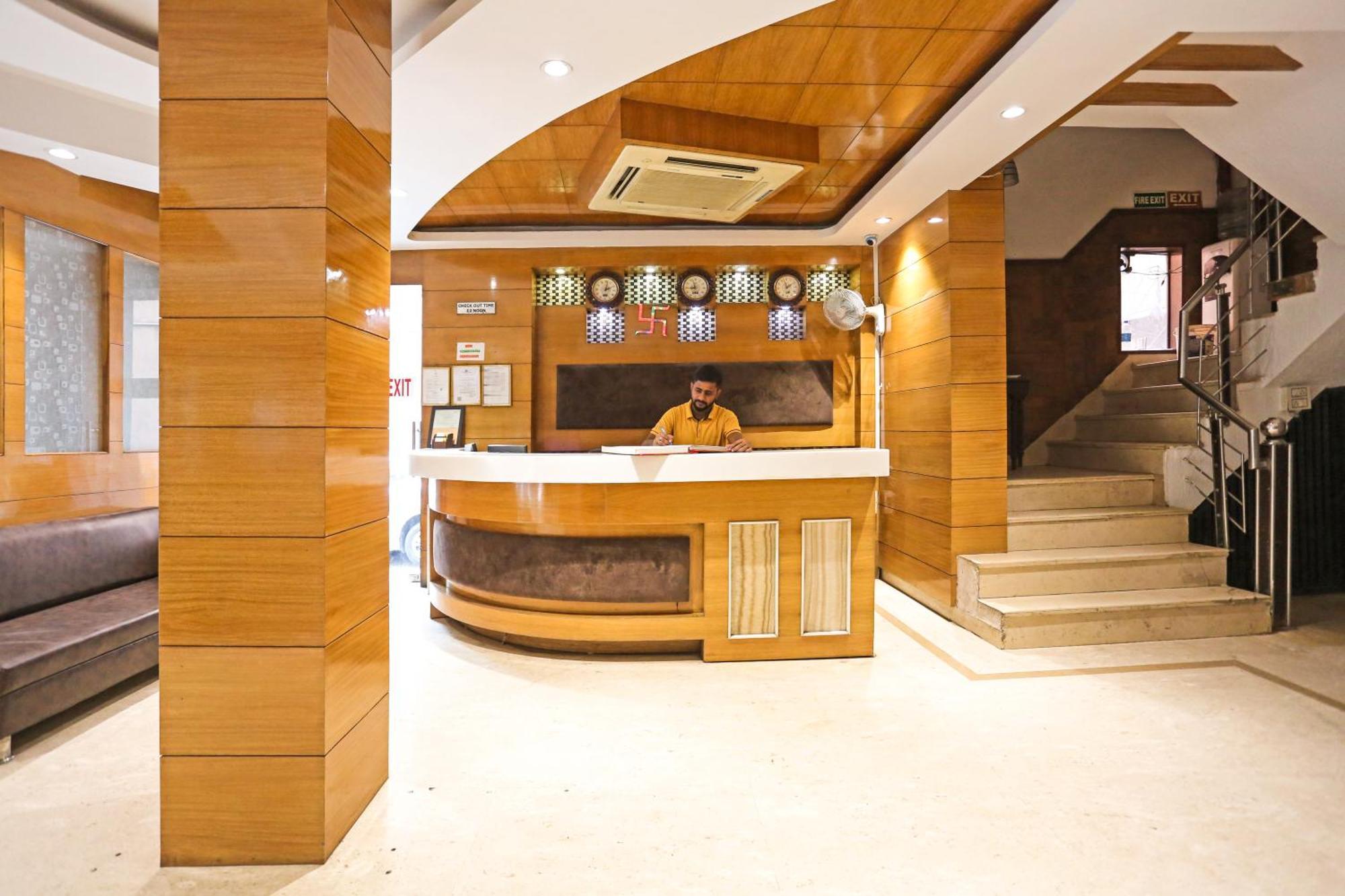 Hotel Silky Palace Near Igi Airportt New Delhi Exterior photo