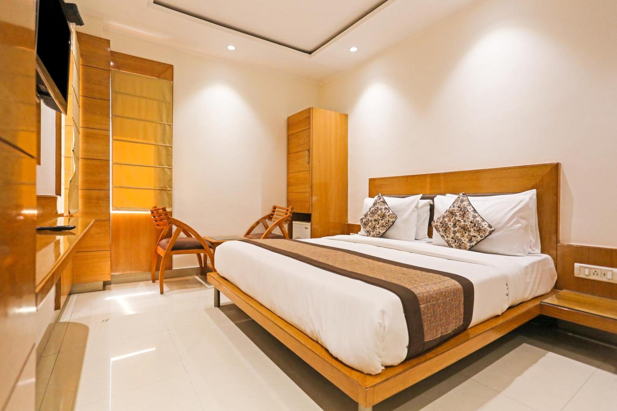 Hotel Silky Palace Near Igi Airportt New Delhi Exterior photo