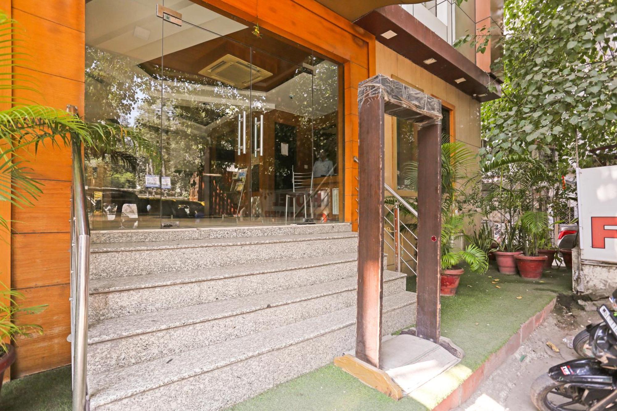 Hotel Silky Palace Near Igi Airportt New Delhi Exterior photo