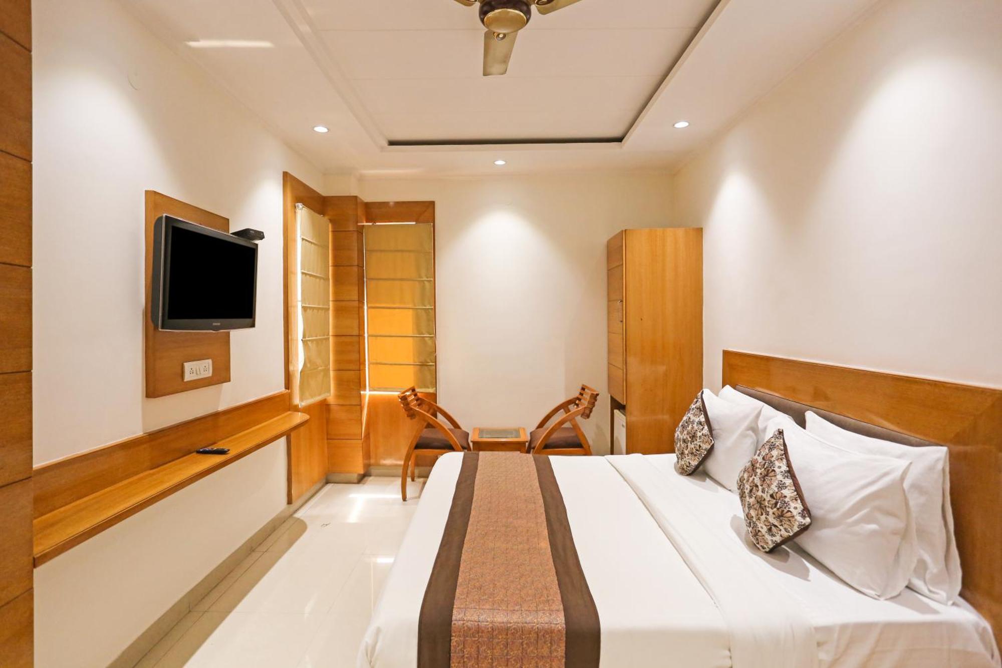 Hotel Silky Palace Near Igi Airportt New Delhi Exterior photo