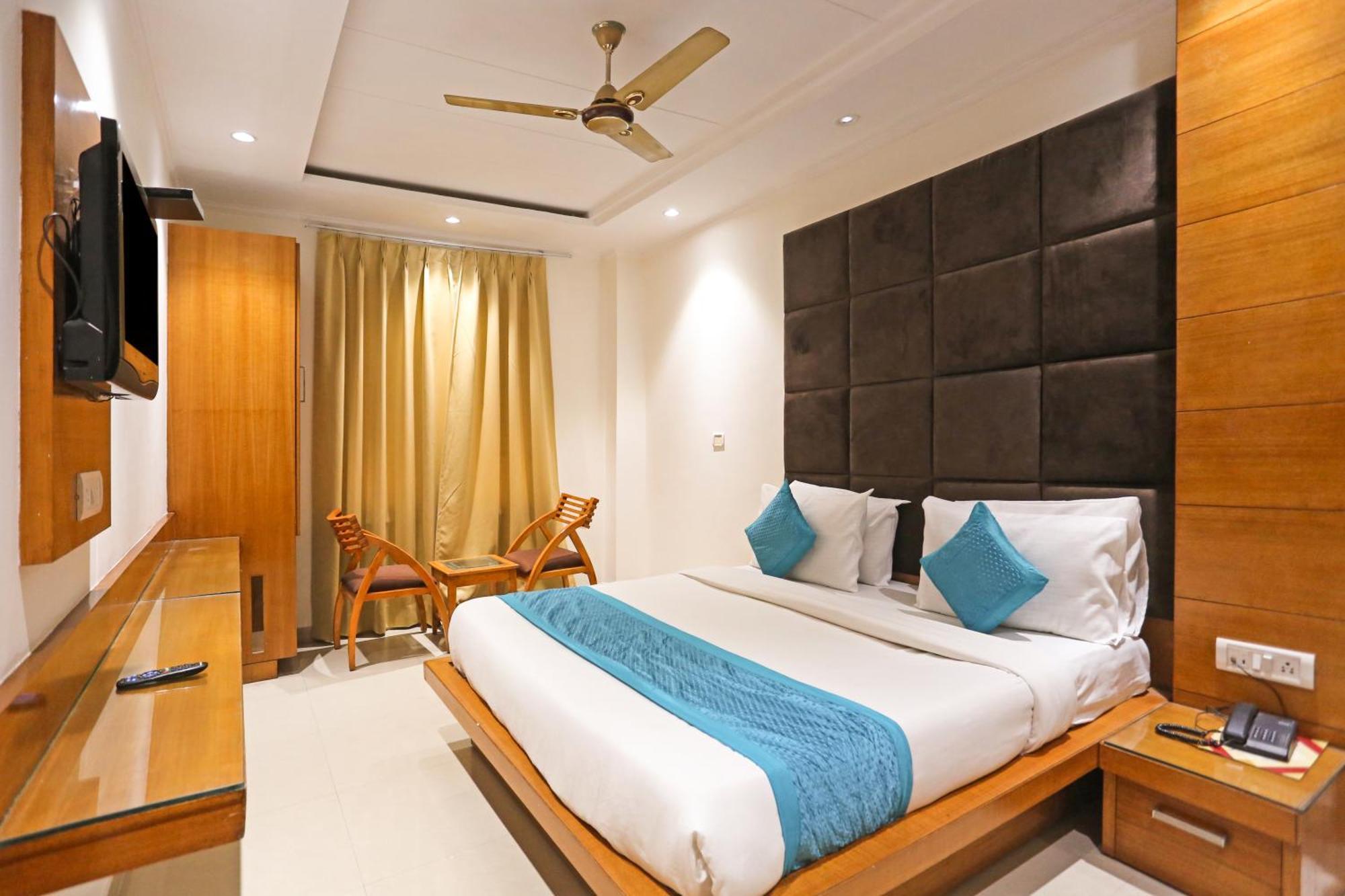 Hotel Silky Palace Near Igi Airportt New Delhi Exterior photo