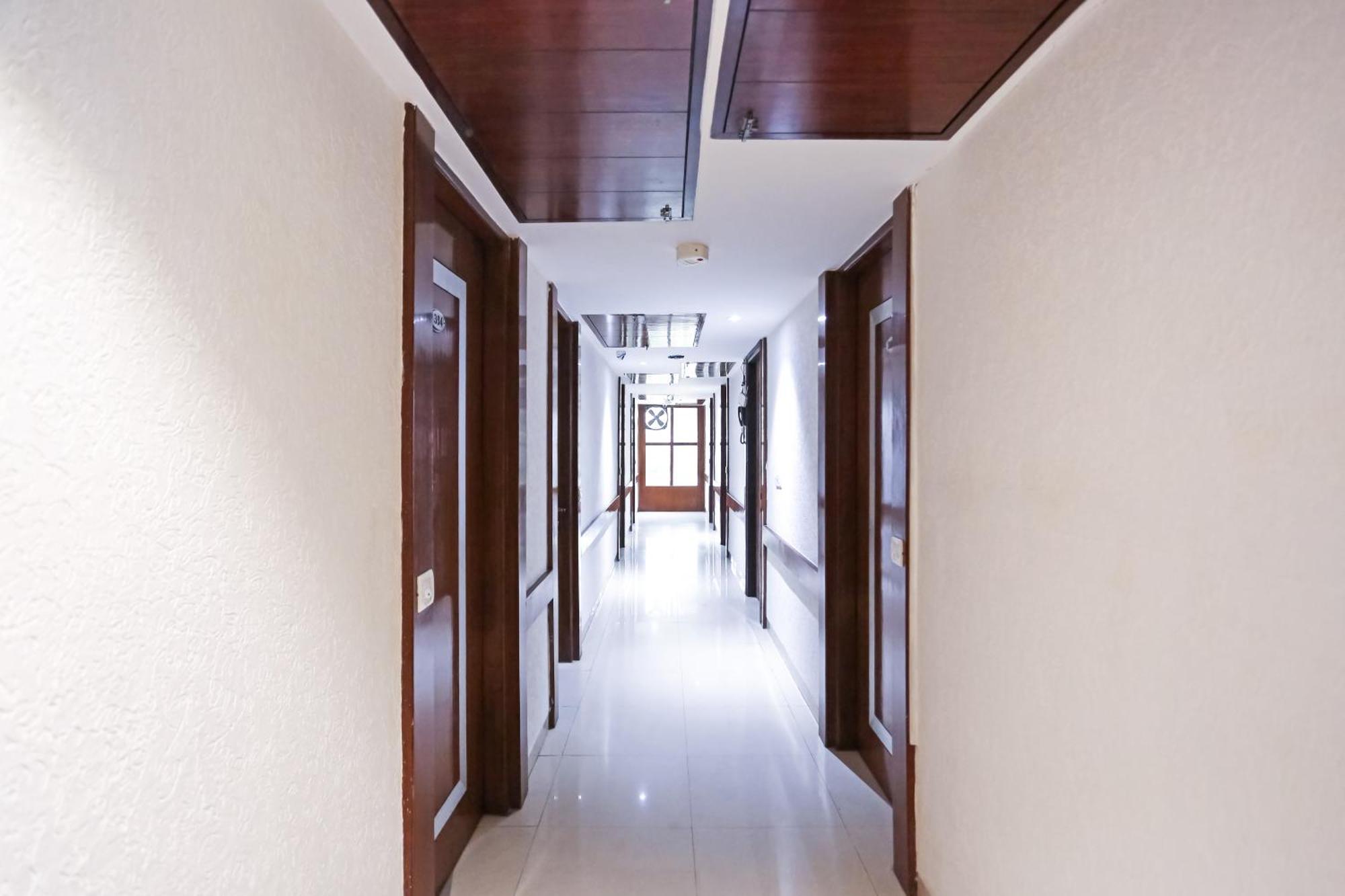 Hotel Silky Palace Near Igi Airportt New Delhi Exterior photo