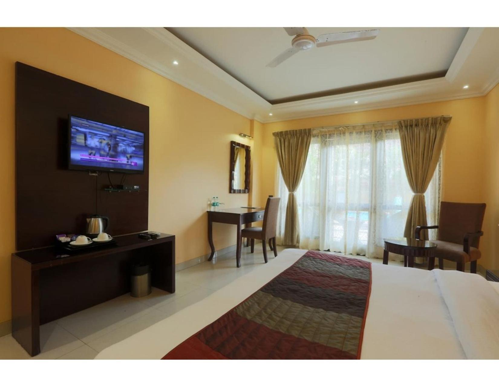 Hotel Silky Palace Near Igi Airportt New Delhi Exterior photo
